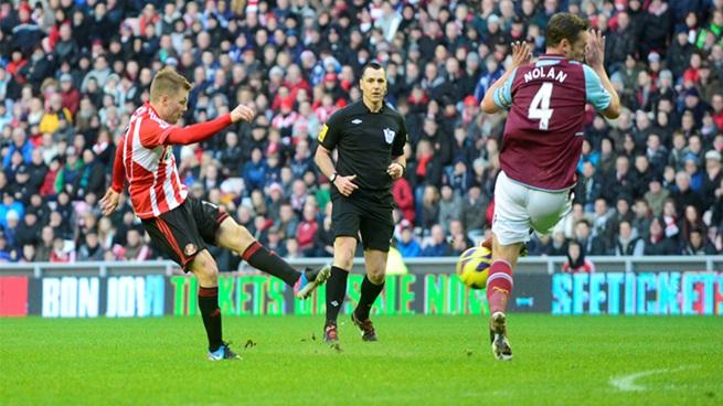 El Sunderland golea al West Ham