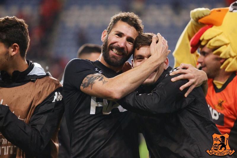 Cuéllar, goleador en el triunfo ante el Be’er Sheva